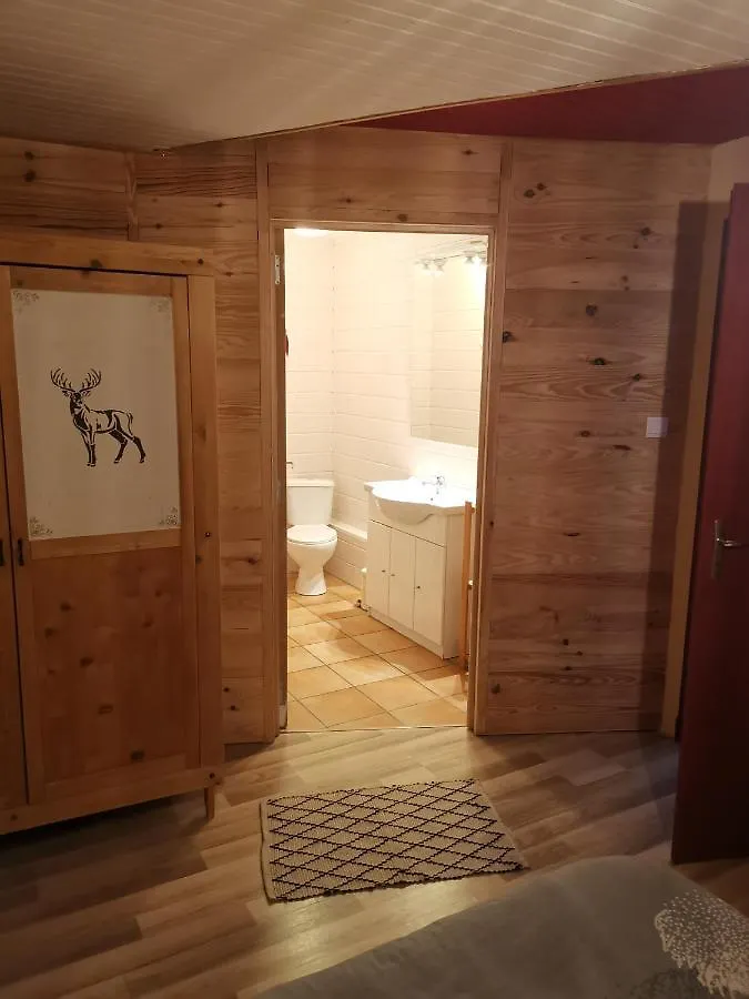 Gite Ha-Py Chalet Campan
